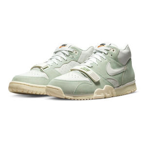 Nike Men's Athletic Shoes - White and Light Green